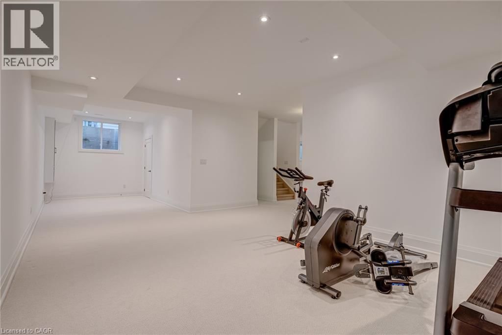 102 CUMMING COURT Image 41