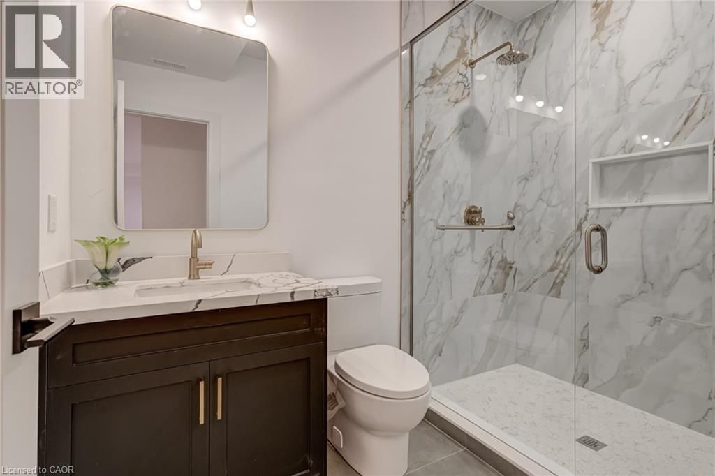 102 CUMMING COURT Image 42