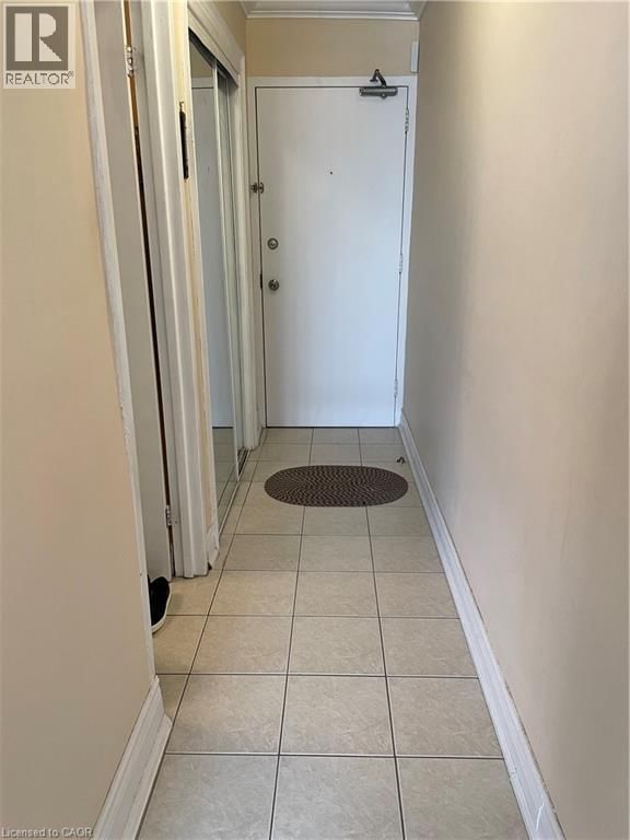 903 - 141 CATHARINE STREET SOUTH Image 4