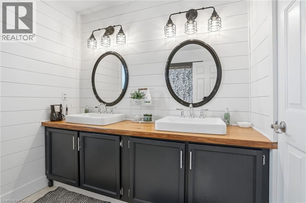 83 BRIARSDALE CRESCENT Image 17