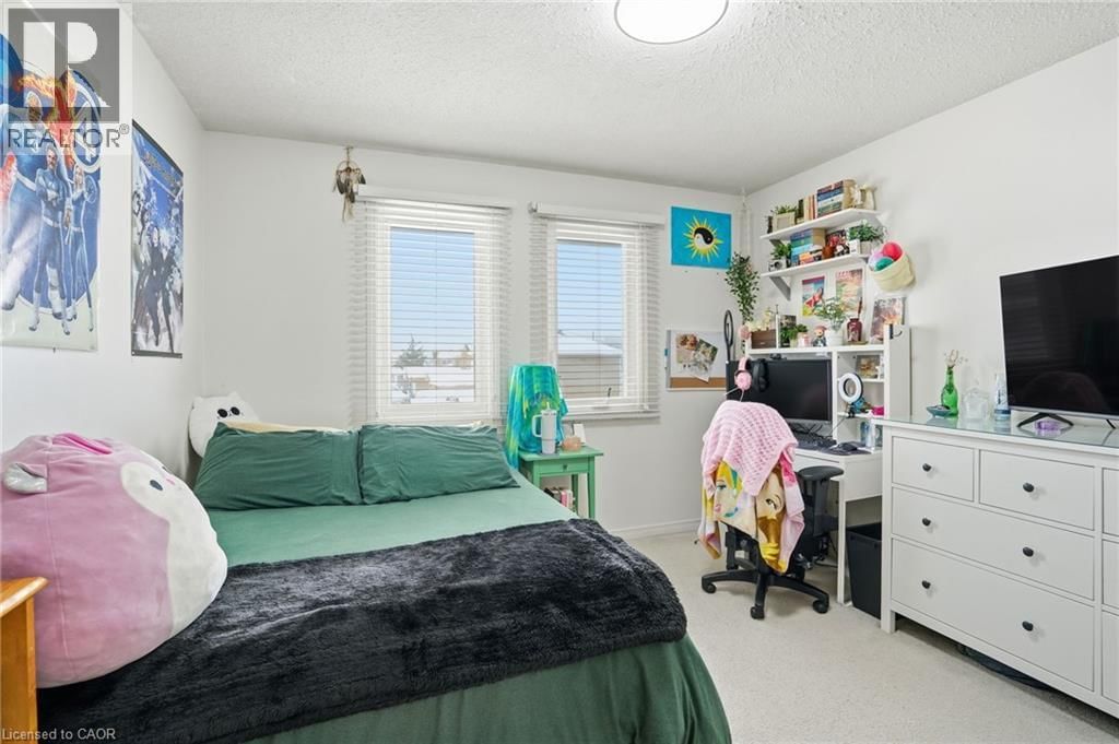 83 BRIARSDALE CRESCENT Image 22