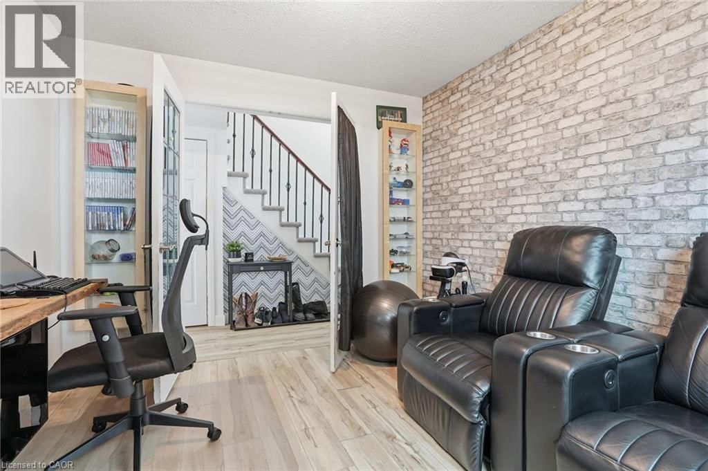 83 BRIARSDALE CRESCENT Image 7