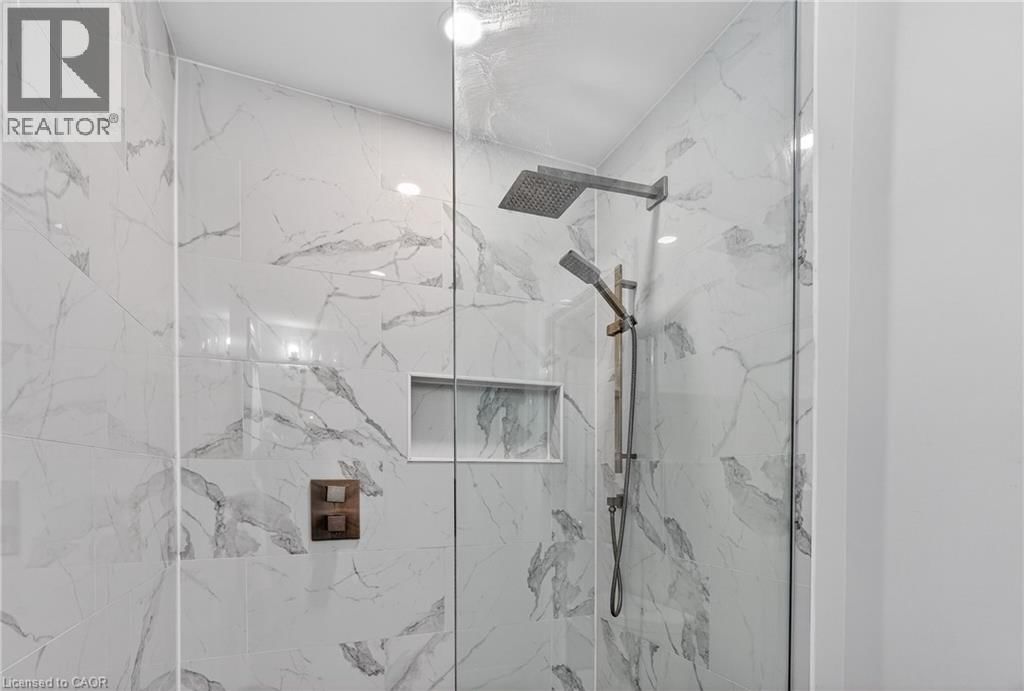 9488 WELLINGTON RD 124 Image 17