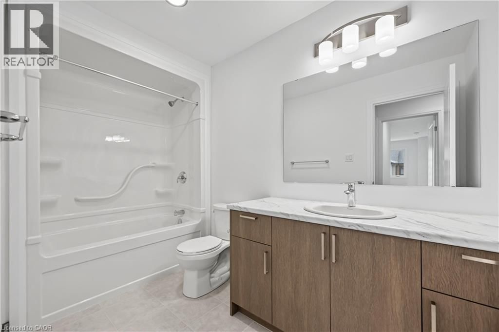 9 - 182 BRIDGE CRESCENT Image 25