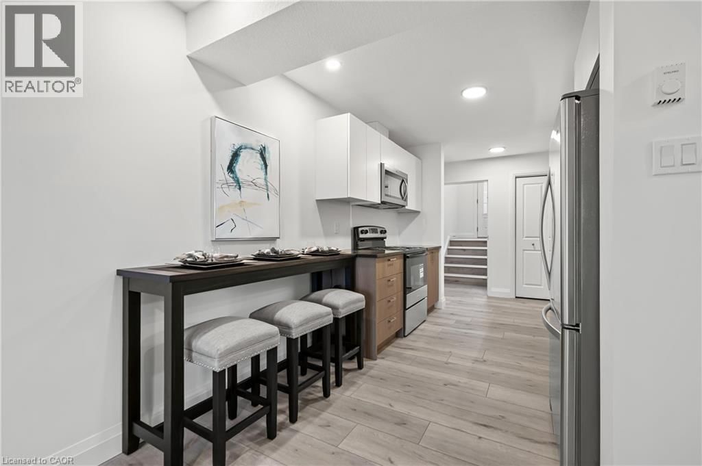 9 - 182 BRIDGE CRESCENT Image 30