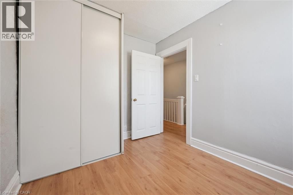 352 DUKE STREET WEST Image 15