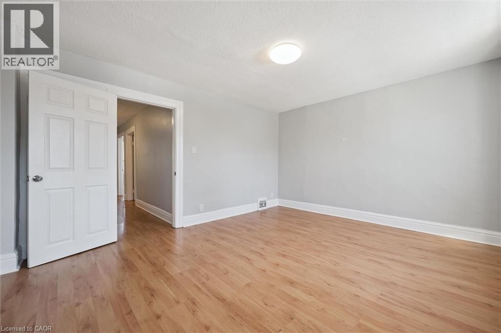 352 DUKE STREET WEST Image 20