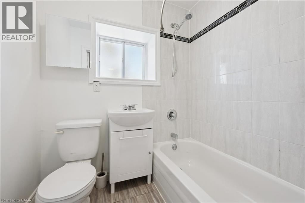 352 DUKE STREET WEST Image 21