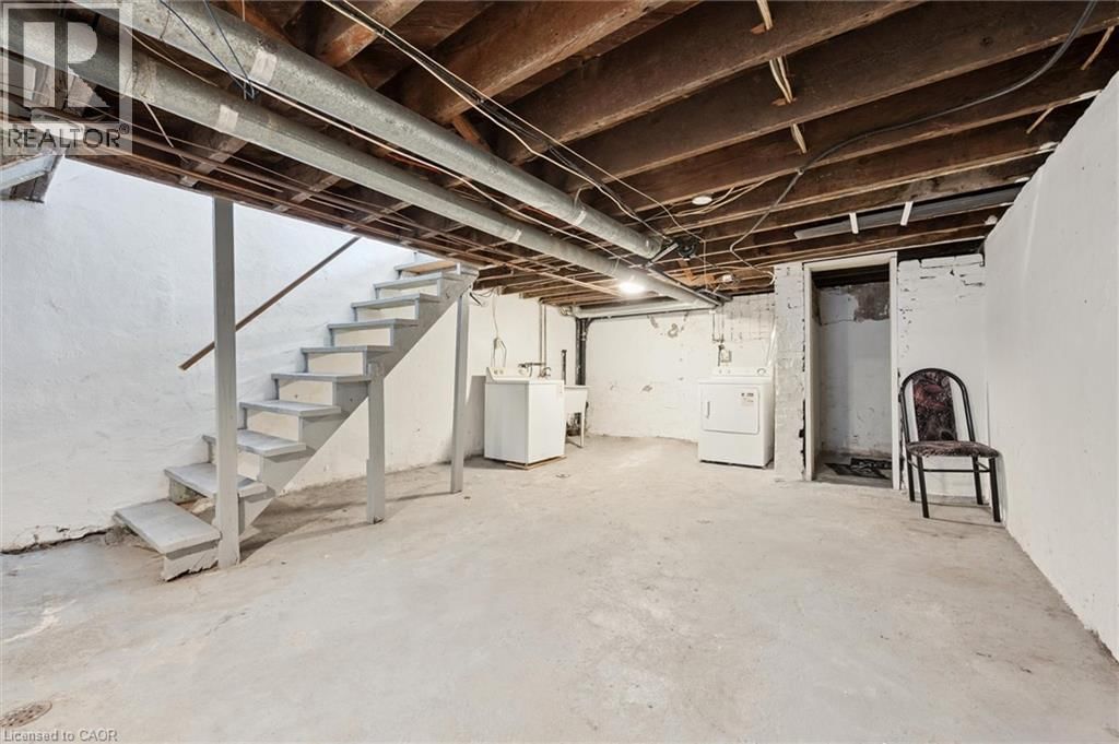 352 DUKE STREET WEST Image 22