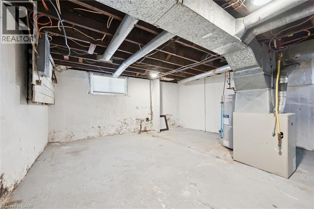 352 DUKE STREET WEST Image 24