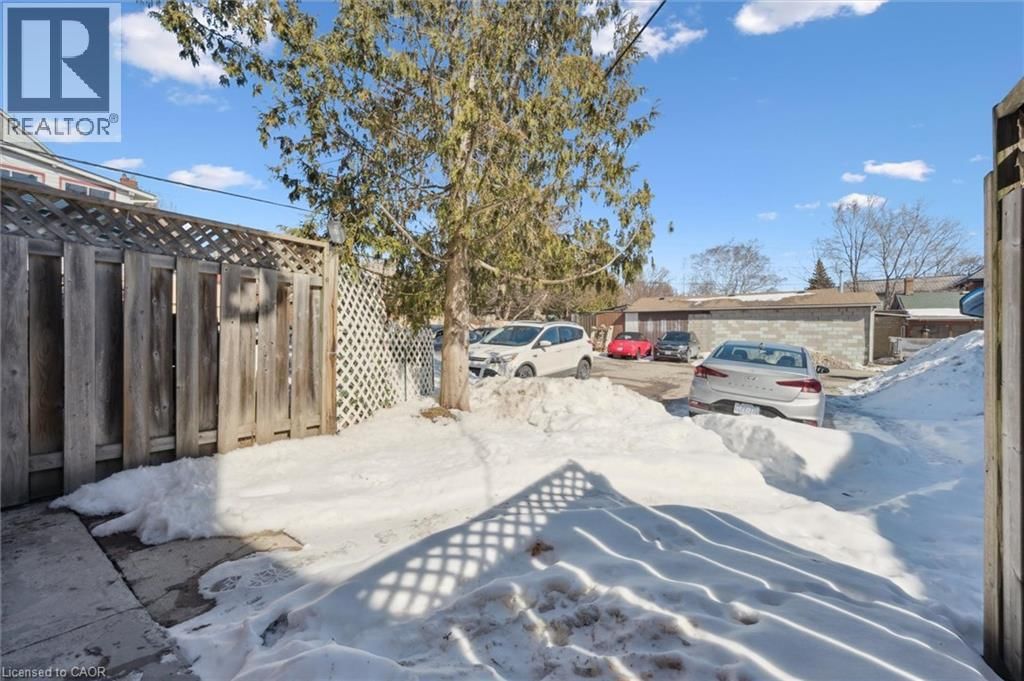 352 DUKE STREET WEST Image 26