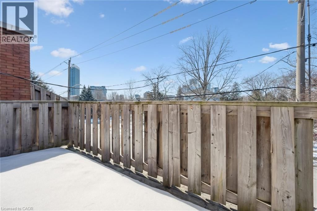 352 DUKE STREET WEST Image 27