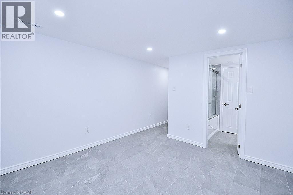 1 - 75 WOODHAVEN ROAD Image 6