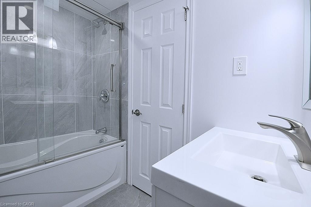 1 - 75 WOODHAVEN ROAD Image 8