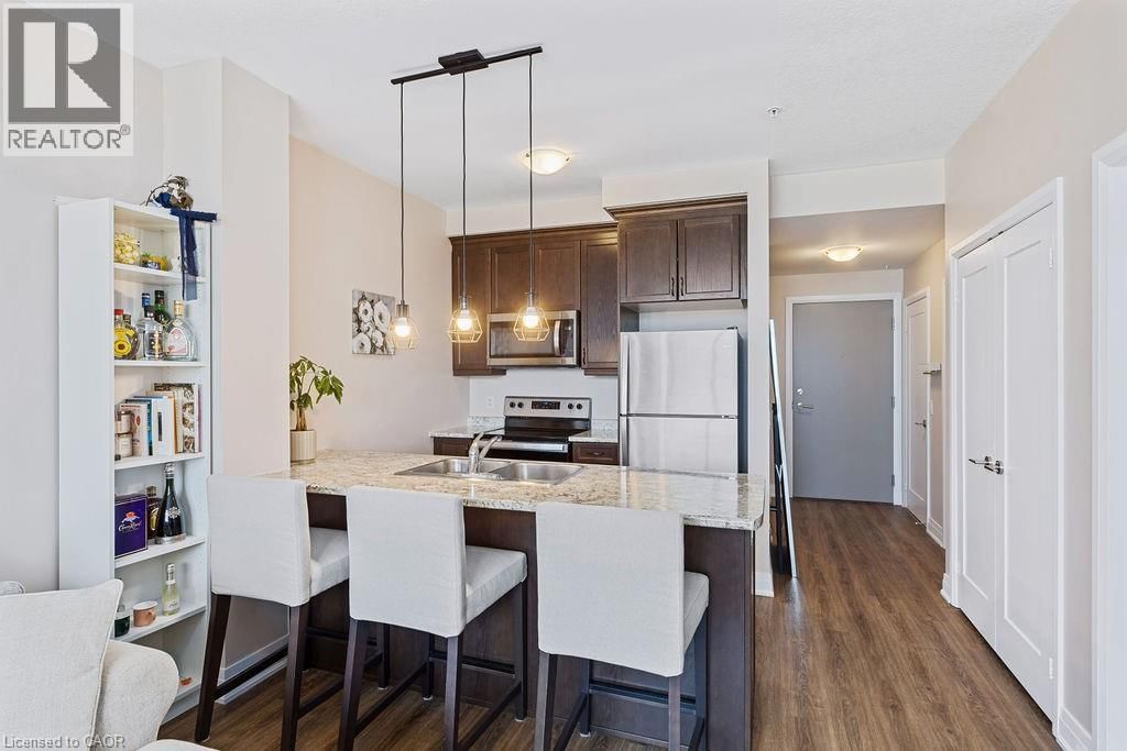 705 - 16 CONCORD PLACE Image 13