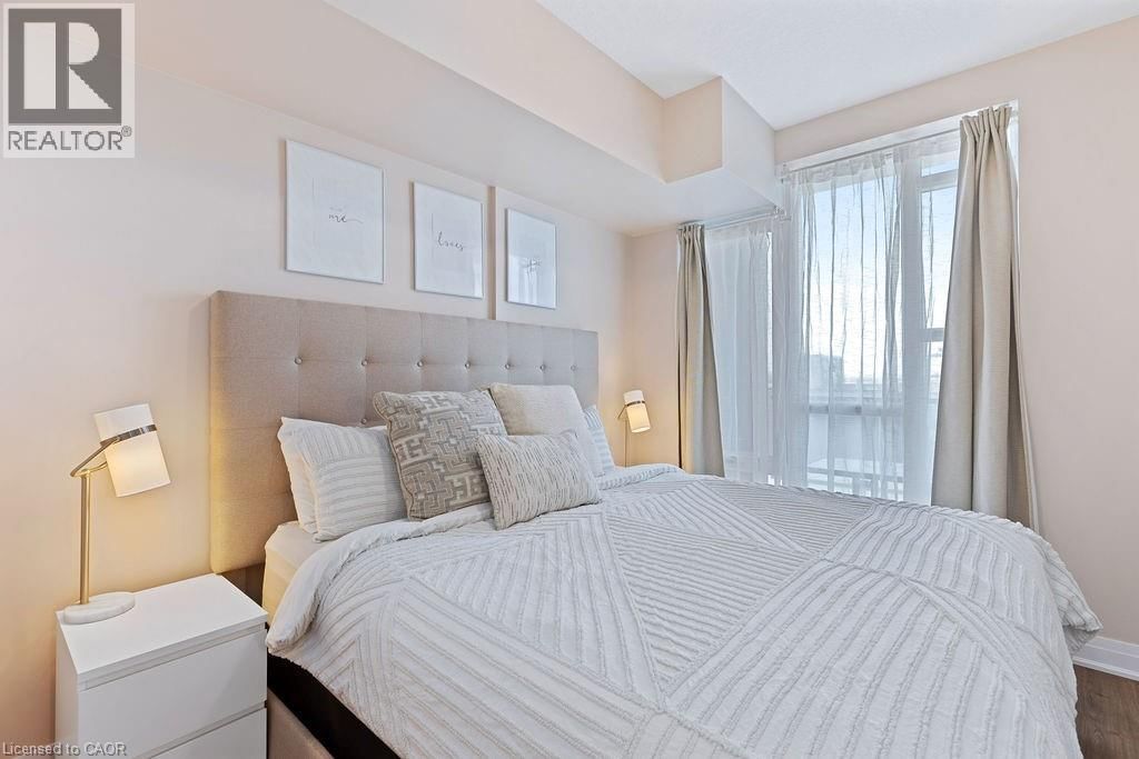 705 - 16 CONCORD PLACE Image 17