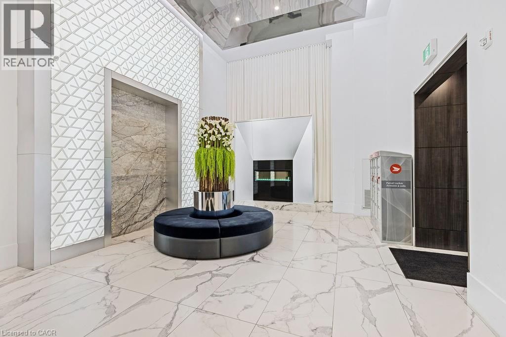 705 - 16 CONCORD PLACE Image 7