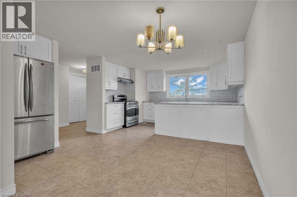 22 BLACKHORNE CRESCENT Image 15