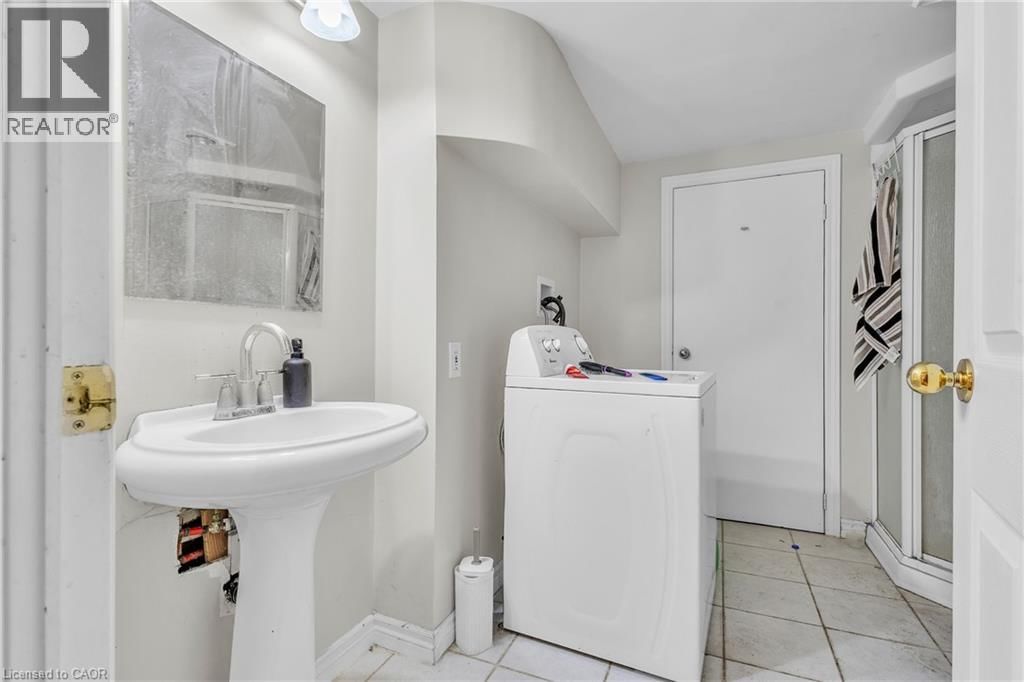 22 BLACKHORNE CRESCENT Image 38