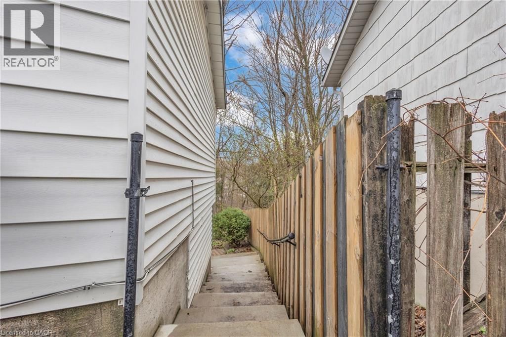 22 BLACKHORNE CRESCENT Image 40