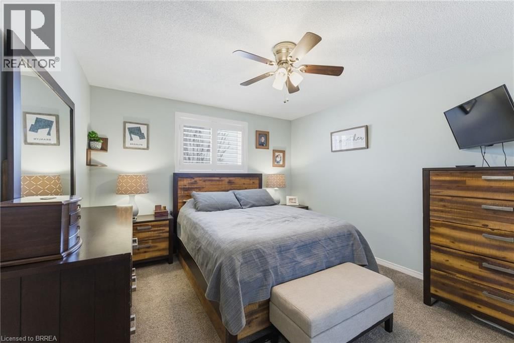 15 ANASTASIA CRESCENT Image 15