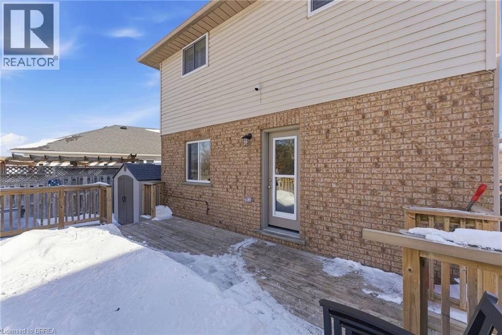 15 ANASTASIA CRESCENT Image 29