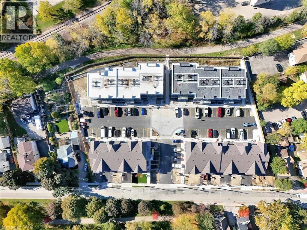 16 - 31 MILL STREET Image 4