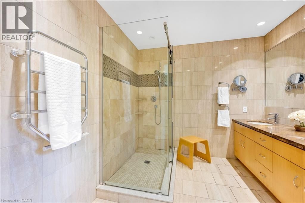 33 WALNUT DRIVE Image 23