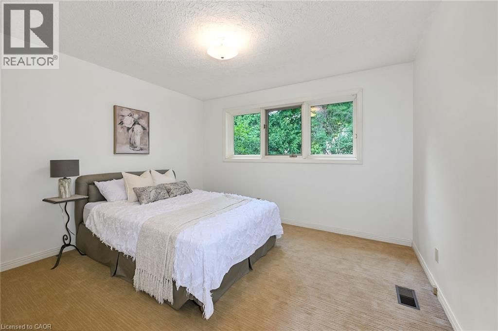 33 WALNUT DRIVE Image 30