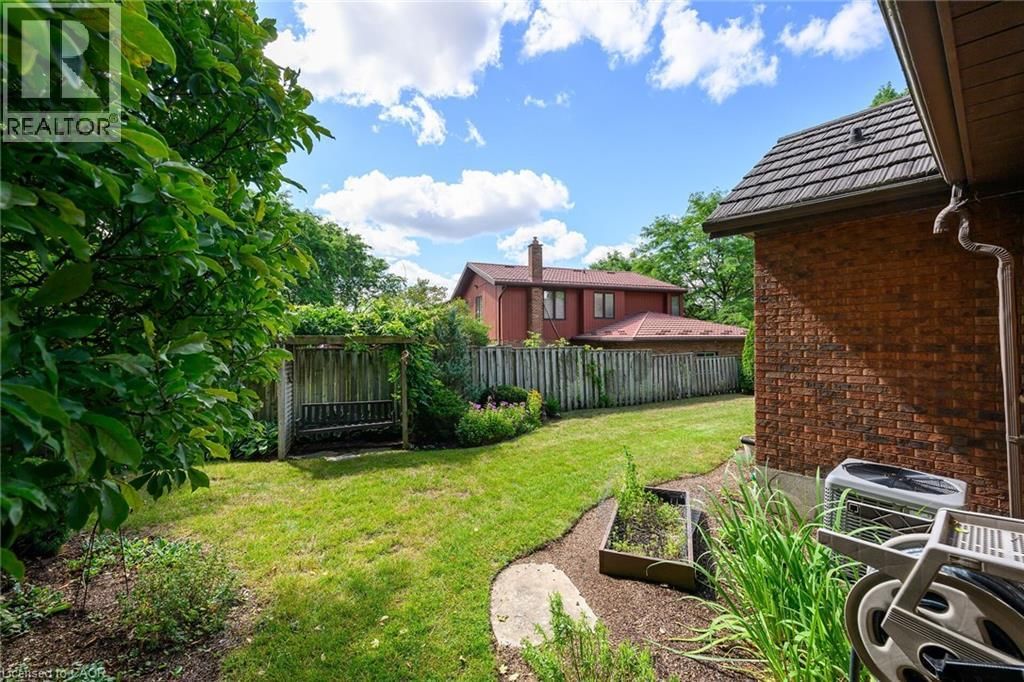 33 WALNUT DRIVE Image 42