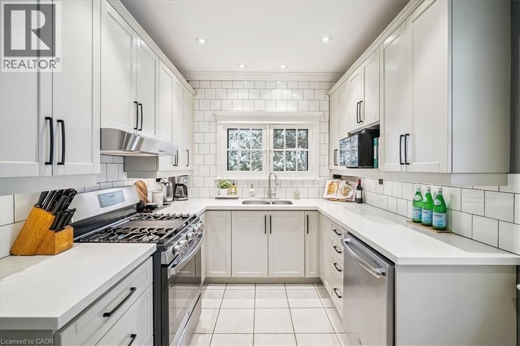 263 HART AVENUE Image 13