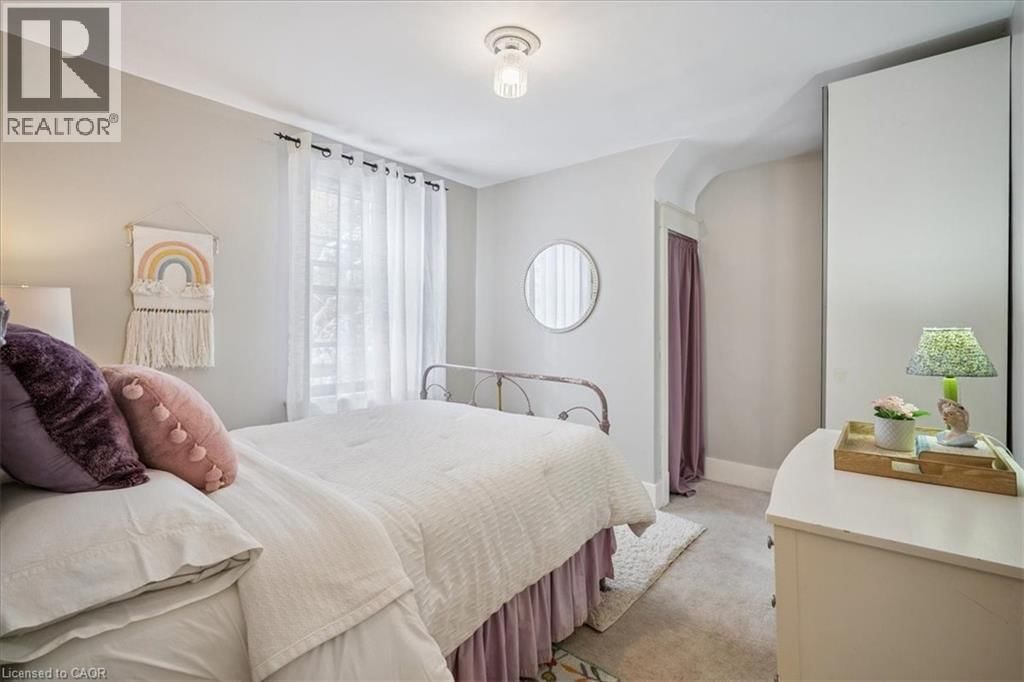 263 HART AVENUE Image 18