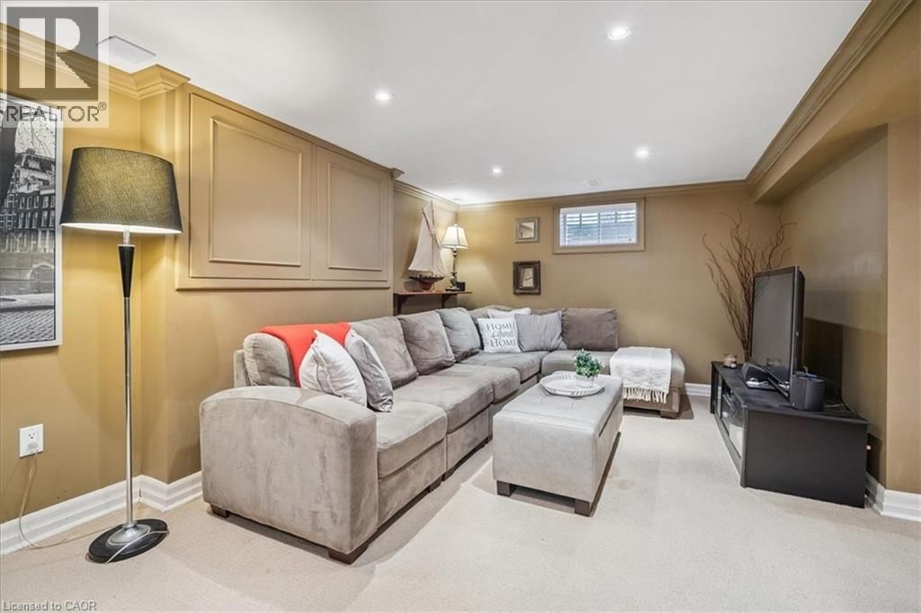 263 HART AVENUE Image 22