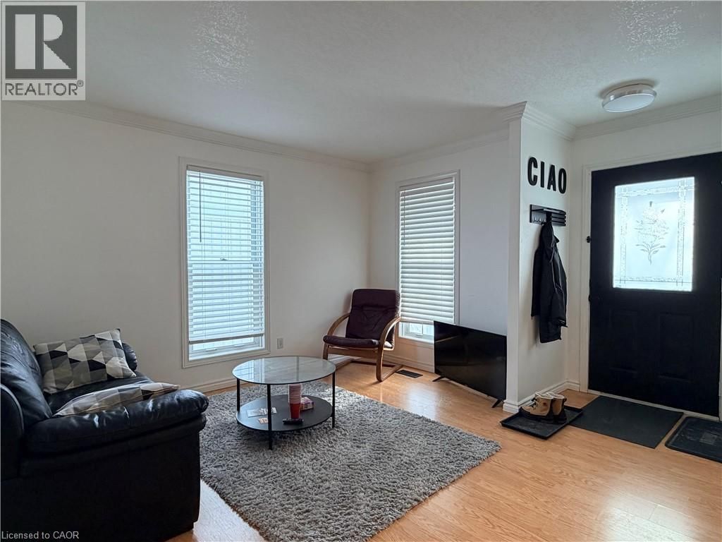 684 JACOB LANE Image 11