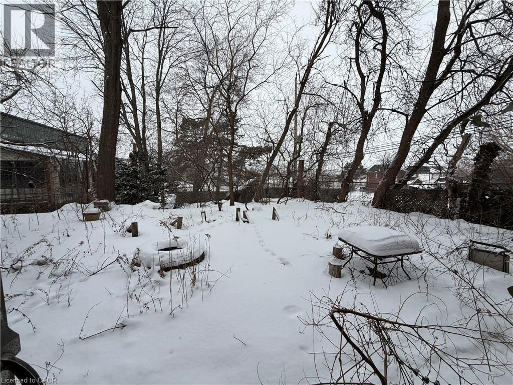 231 BAY STREET NORTH Image 11