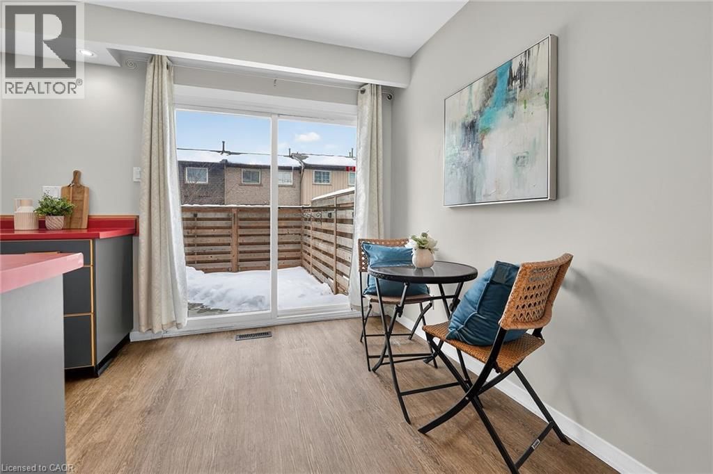 7 - 567 GUELPH LINE Image 10