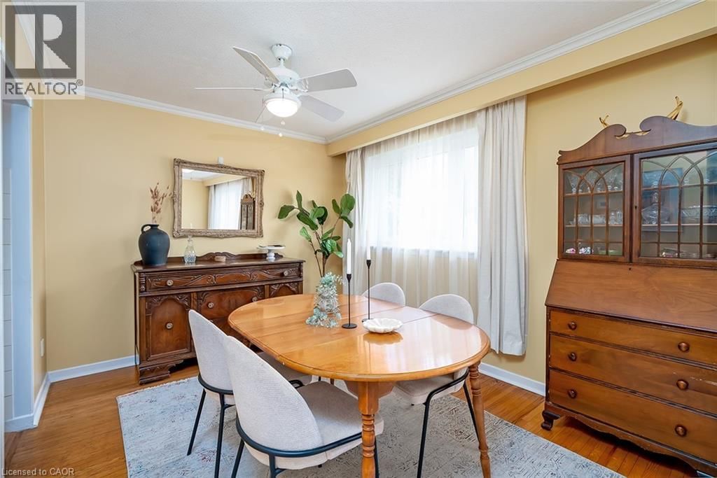 652 ARDLEIGH CRESCENT Image 13