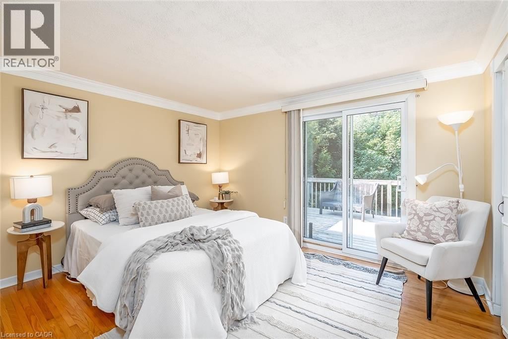 652 ARDLEIGH CRESCENT Image 18