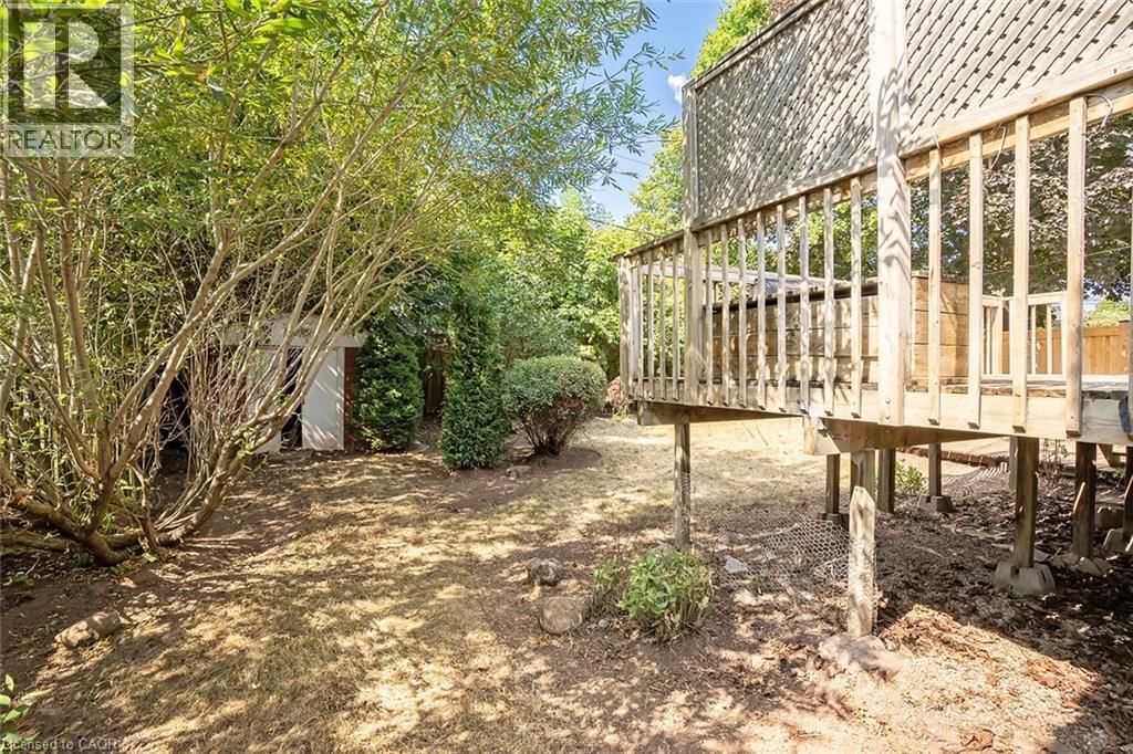 652 ARDLEIGH CRESCENT Image 35