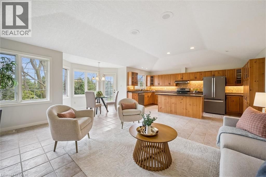 152 GOLF LINKS DRIVE Image 10