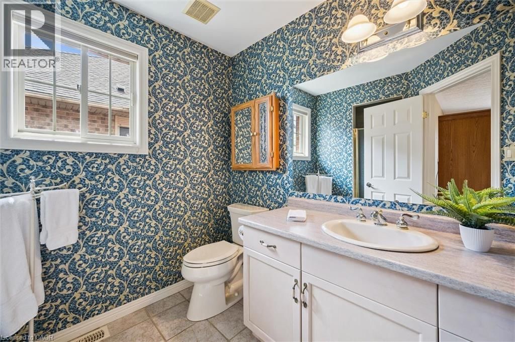 152 GOLF LINKS DRIVE Image 21