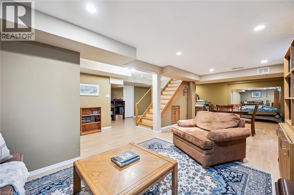 39 CELIA CRESCENT Image 32