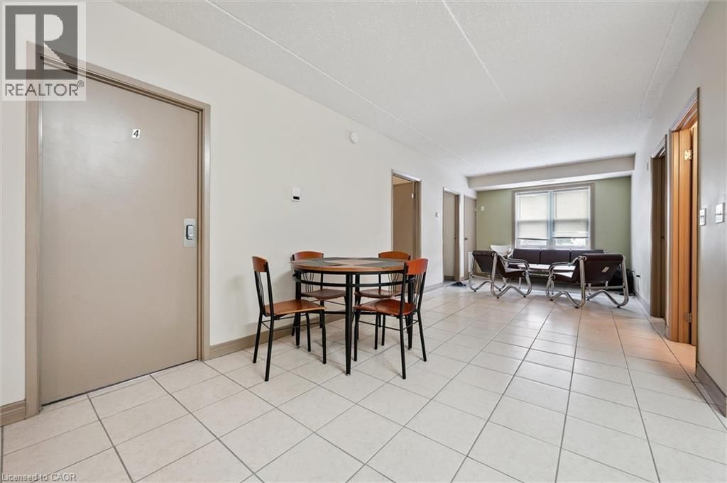 203 - 271 LESTER STREET Image 11