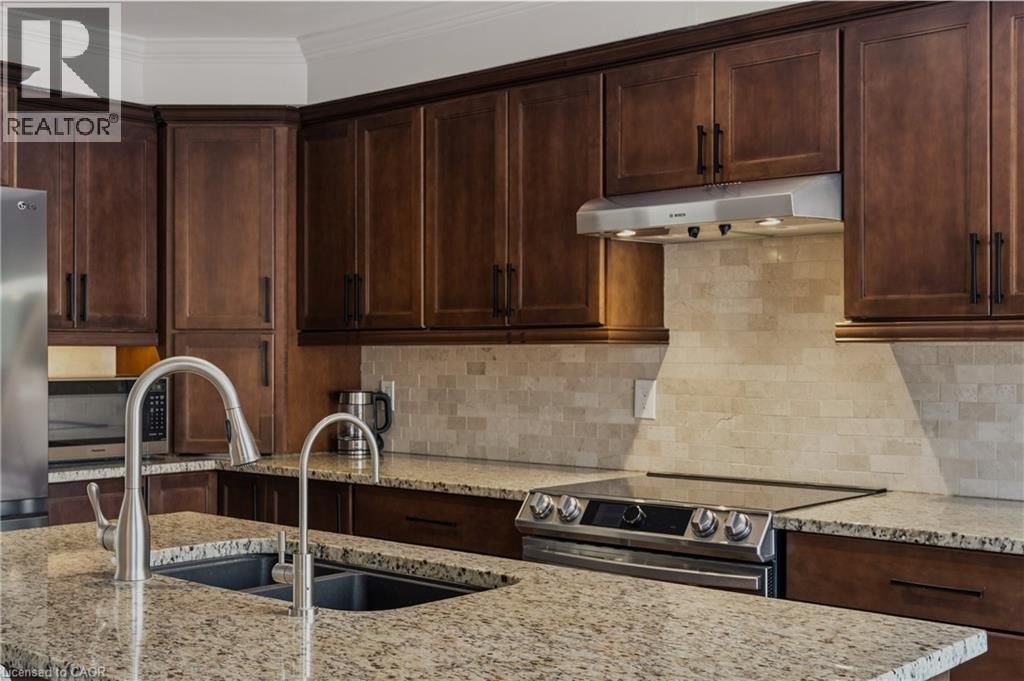 20 - 5255 LAKESHORE ROAD Image 9