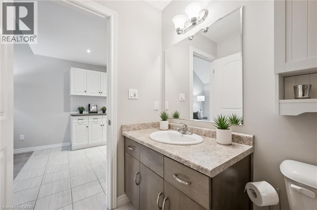 354 FINORO CRESCENT Image 20