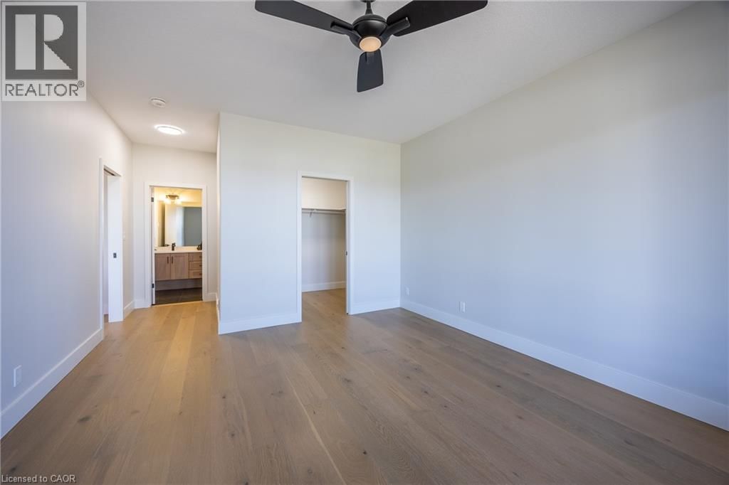 34 ANDREW AVENUE Image 21