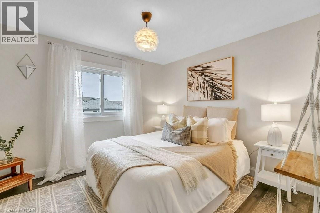 62 TOTTENHAM STREET Image 32