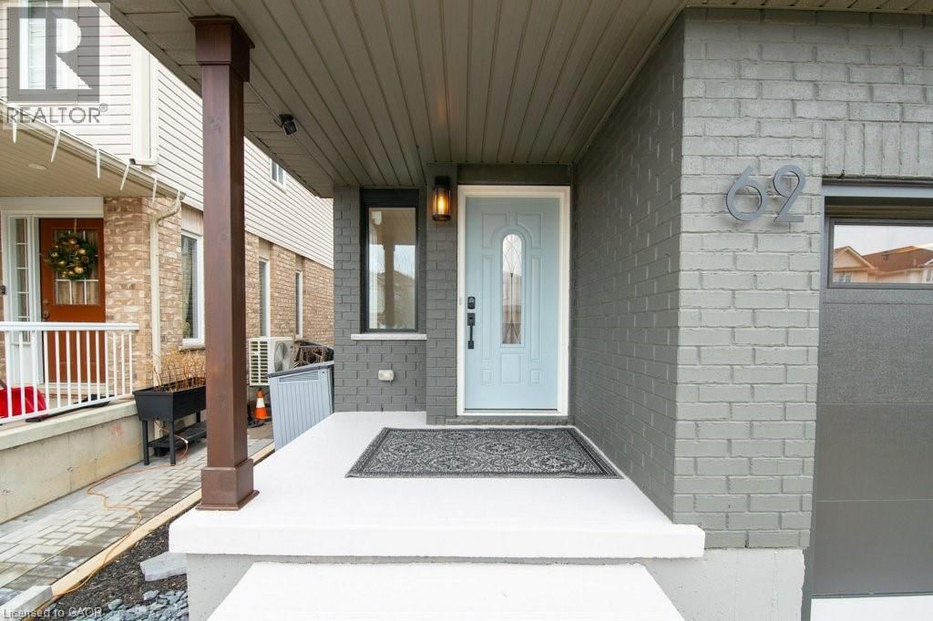 62 TOTTENHAM STREET Image 5