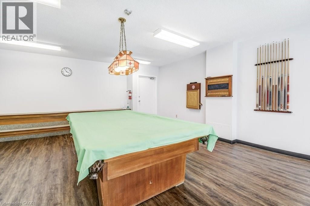 205 - 2055 UPPER MIDDLE ROAD Image 37