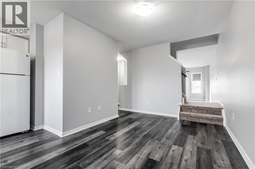 B9 - 155 HIGHLAND CRESCENT Image 10